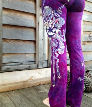 Berry Contrary Batik Stretchy Movement Pants