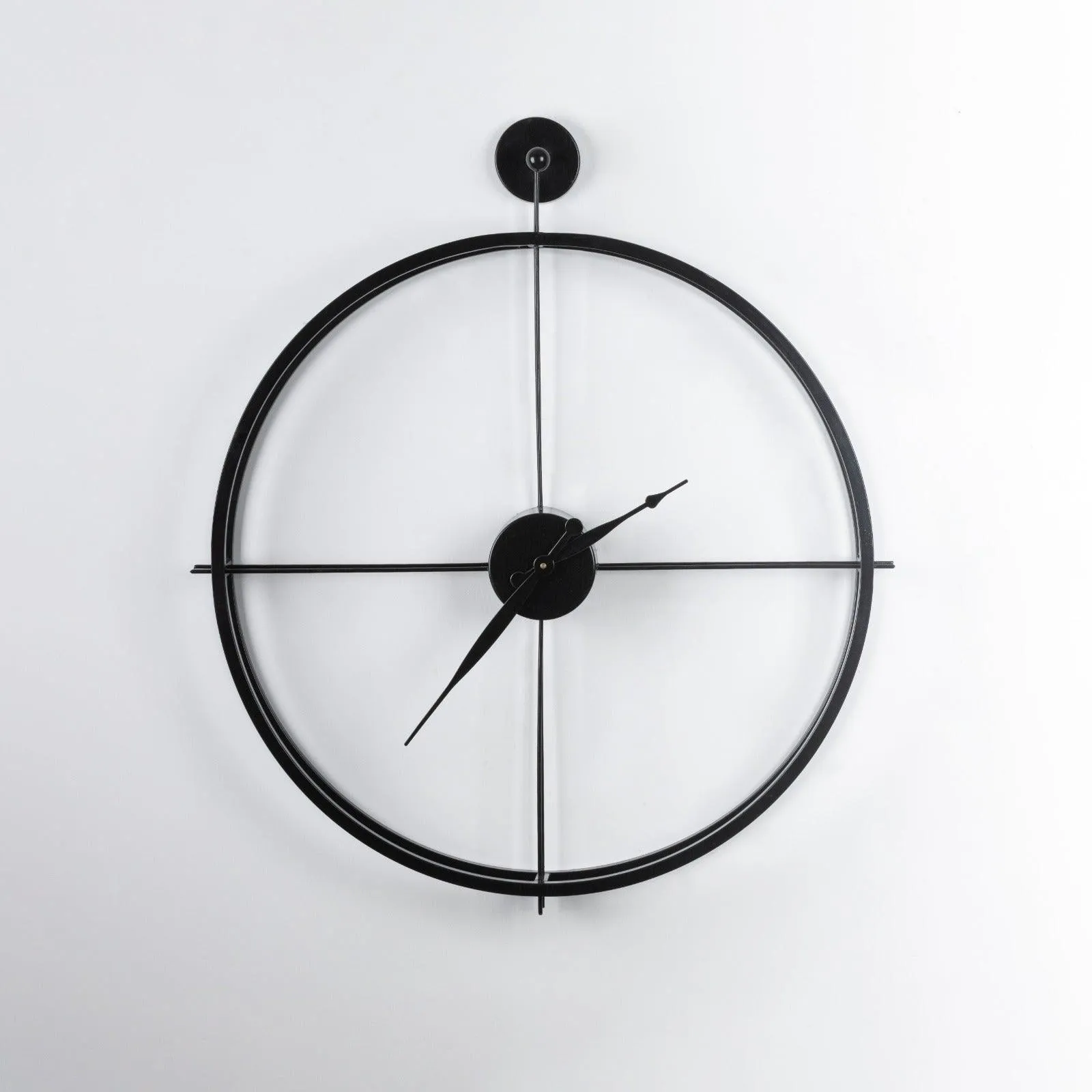 Black Metal Round Wall Clock