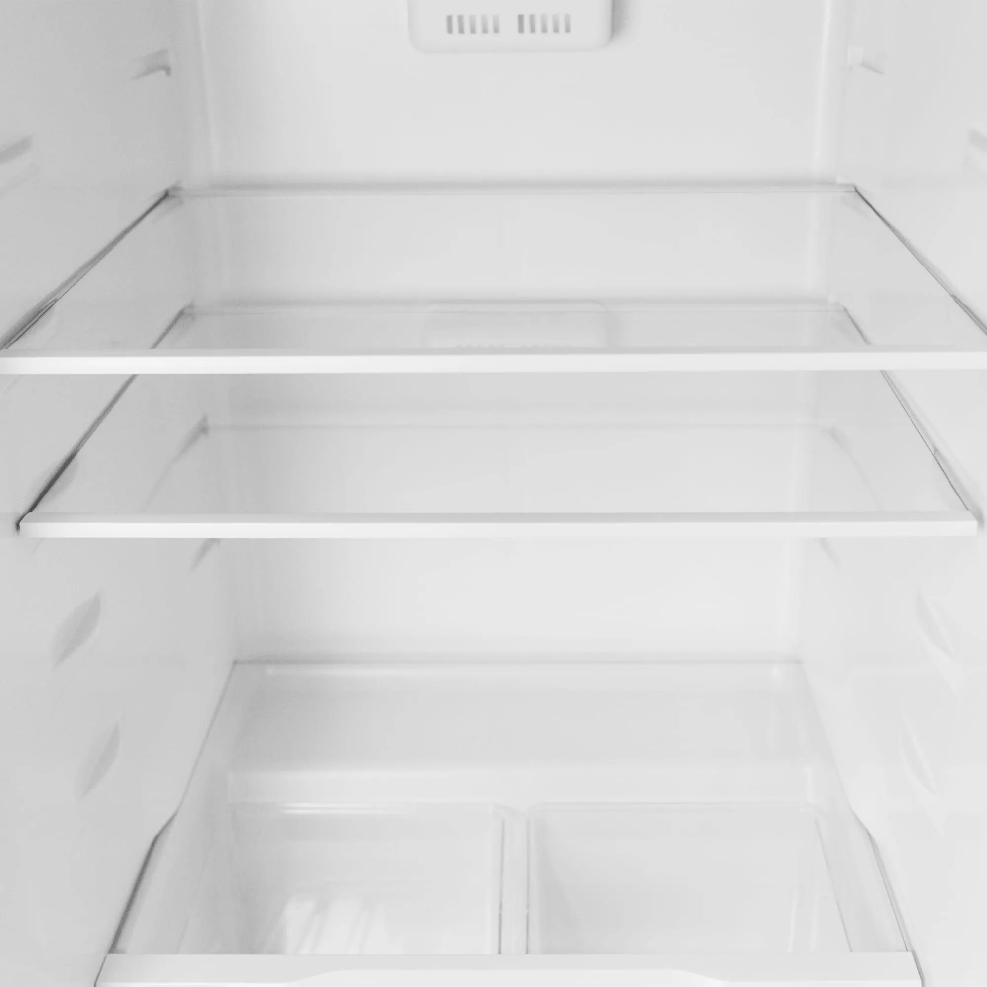 Danby 28-inch, 18 cu. ft. Freestanding Top Freezer Refrigerator DFF176B1SLDB