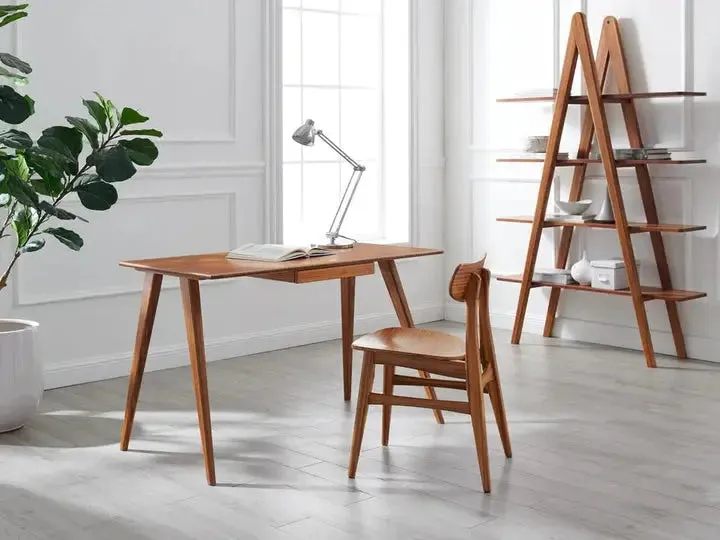 Studio Plus Shelf