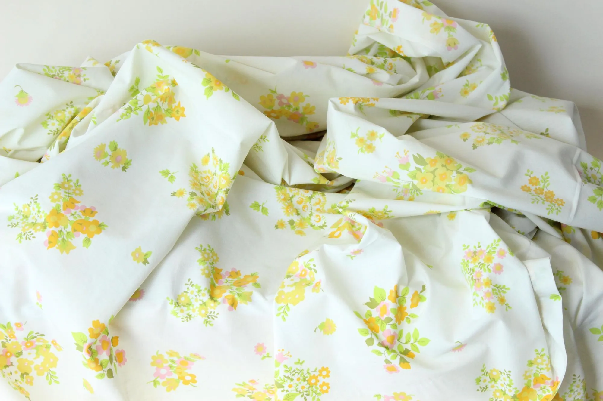 Vintage Fieldcrest Perfection Yellow and Pink Floral Print Flat Twin Bedsheet