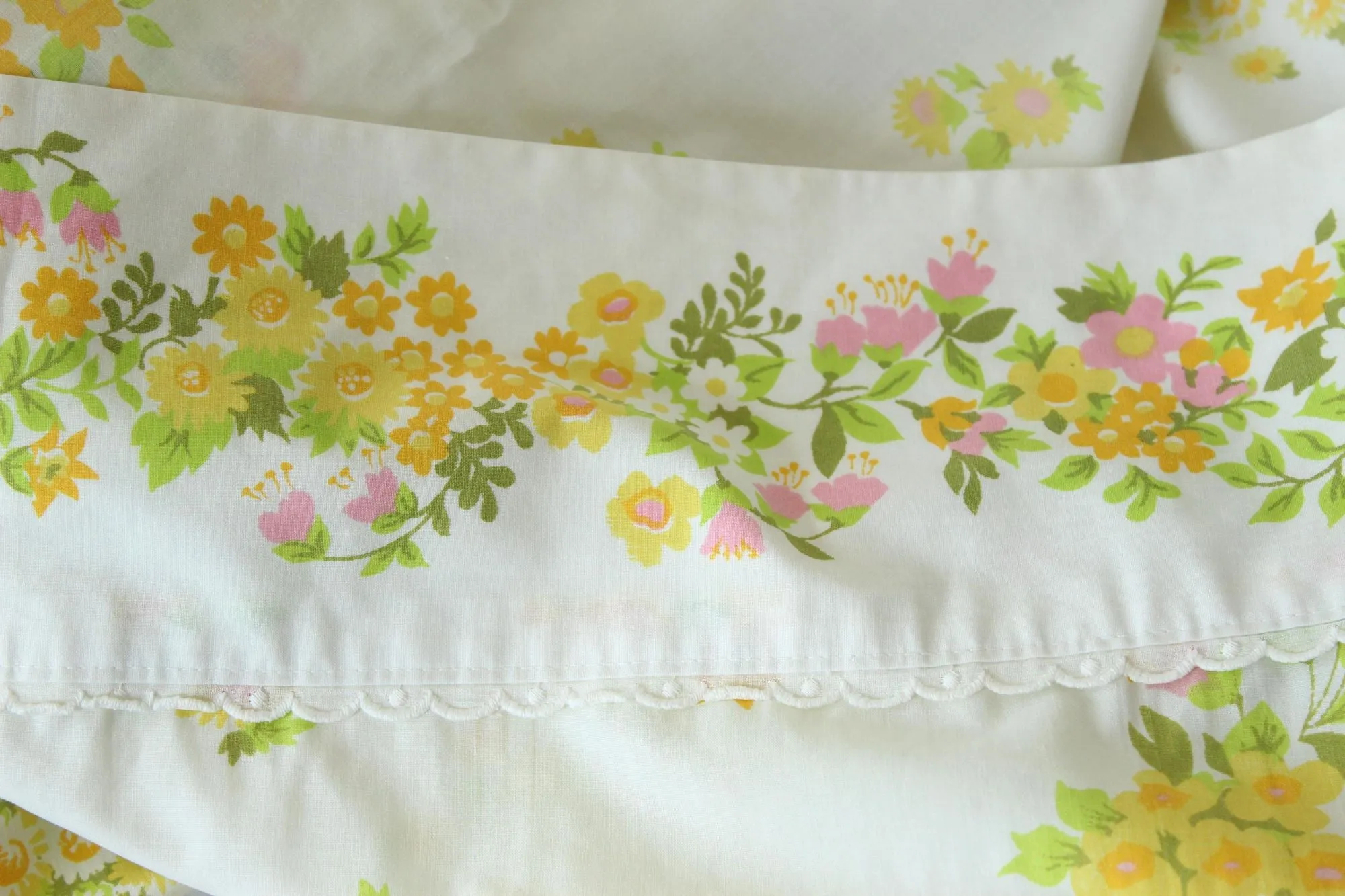 Vintage Fieldcrest Perfection Yellow and Pink Floral Print Flat Twin Bedsheet
