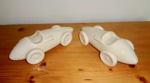 Vintage Vanwall F1 Classic Racing Car Pair Ceramic Display Ornaments/Book Ends